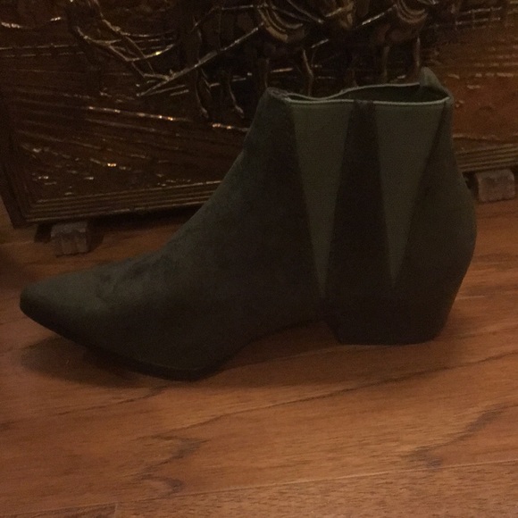 Cape Robbin booties - Picture 3 of 15